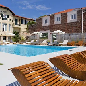 https://la-garoupe-gardiole.fr-provencehotel.com
