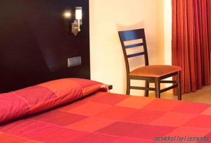 Hotel Akena Biarritz - Grande Plage 3*,