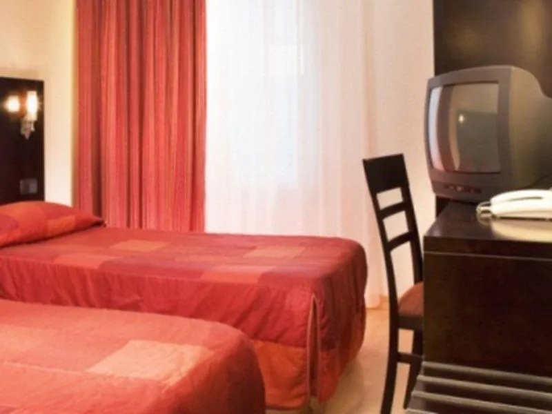 Hotel Akena Biarritz - Grande Plage 3*,  France